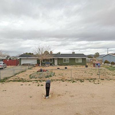 22226 Kayenta Rd, Apple Valley, CA 92308