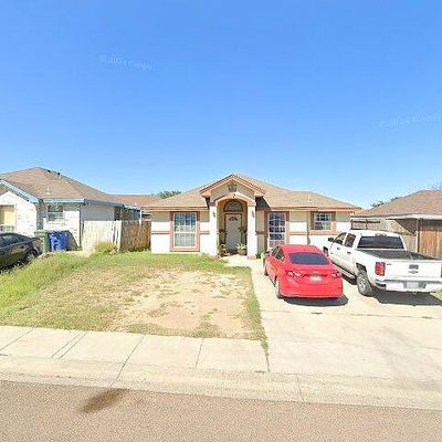 2306 Los Pinos Dr, Laredo, TX 78046