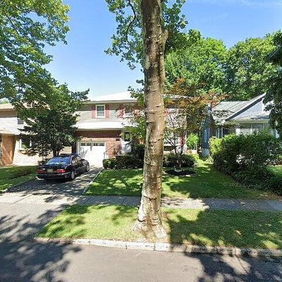 232 Carmita Ave, Rutherford, NJ 07070