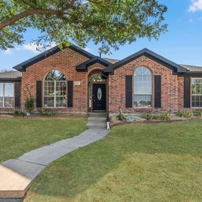 302 Fall Cedar Dr, Fort Worth, TX 76108