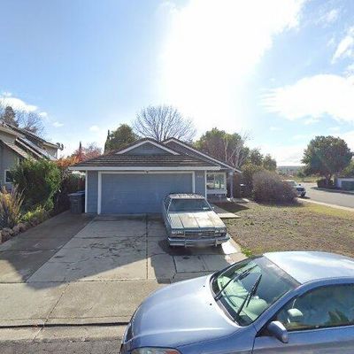 308 Regency Cir, Vacaville, CA 95687