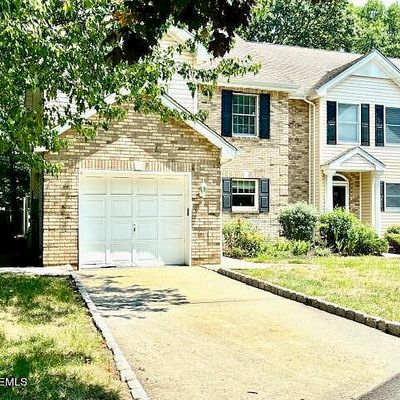 31 Weller Pl, Holmdel, NJ 07733