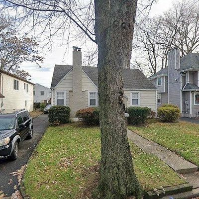 317 Grove St, New Milford, NJ 07646