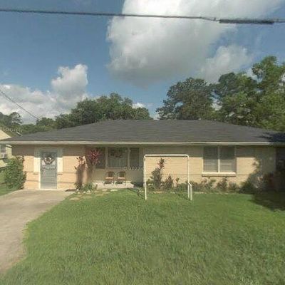 318 St Louis St, Raceland, LA 70394