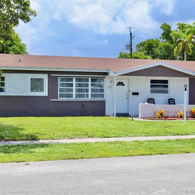 320 N 71 St Ave, Hollywood, FL 33024