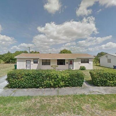 2773 Nw 212 Th Ter, Miami Gardens, FL 33056