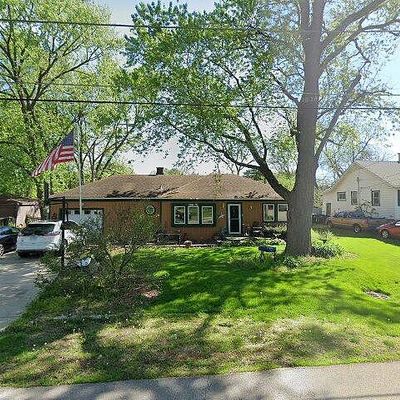 28 W715 Ray St, Warrenville, IL 60555