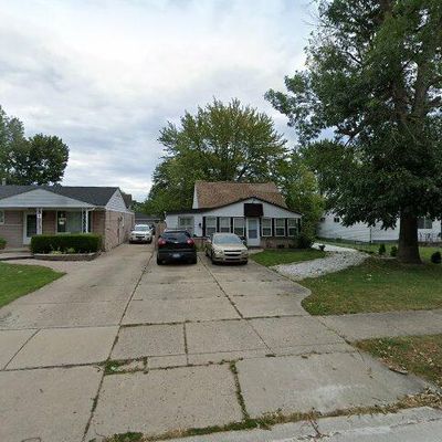 29140 Mcdonald St, Roseville, MI 48066