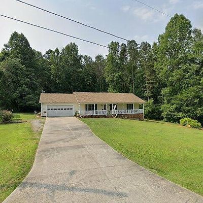 4044 Sundance Dr, Walnut Cove, NC 27052