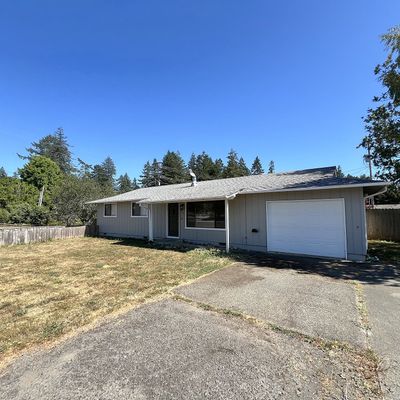 405 Azalea Park Rd, Brookings, OR 97415