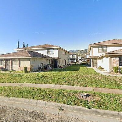 3408 Rainbow Ln, Highland, CA 92346