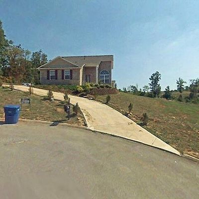 343 Woodsedge Rd, Knoxville, TN 37924