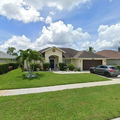 3674 Kent Dr, Naples, FL 34112