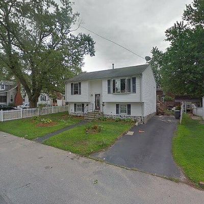 46 Middle St, Riverside, RI 02915