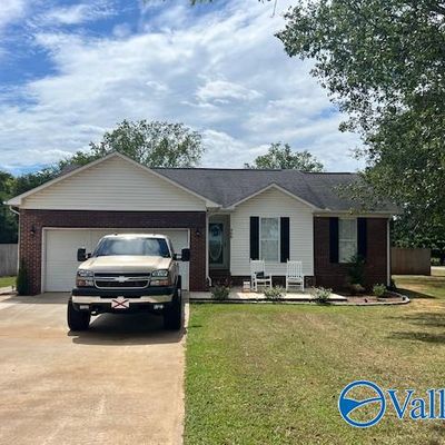 460 Loveless Rd, Hazel Green, AL 35750