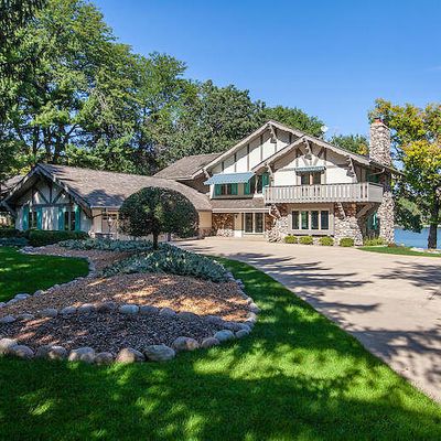 4744 N Pinecrest Dr, Nashotah, WI 53058