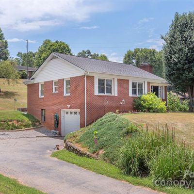 4784 Old Clyde Rd, Clyde, NC 28721