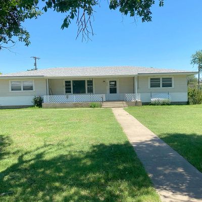 500 Ritchie Ave, Panhandle, TX 79068