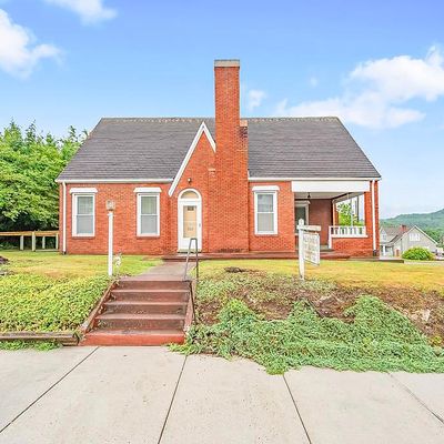 501 N Main St, Galax, VA 24333