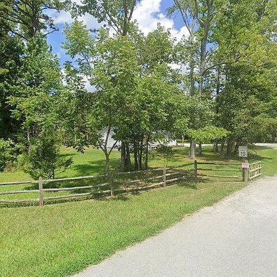 4300 Windsor Lake Dr, Louisa, VA 23093