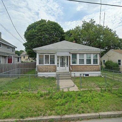 45 Ballston Ave, Pawtucket, RI 02861