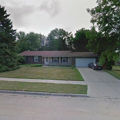 5838 Smithfield Ave, East Lansing, MI 48823