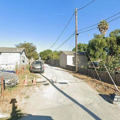 6 Higuera Ln, Salinas, CA 93907