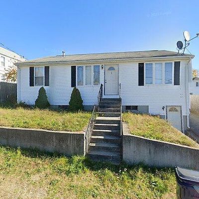 60 Raymond Ave, Pawtucket, RI 02860