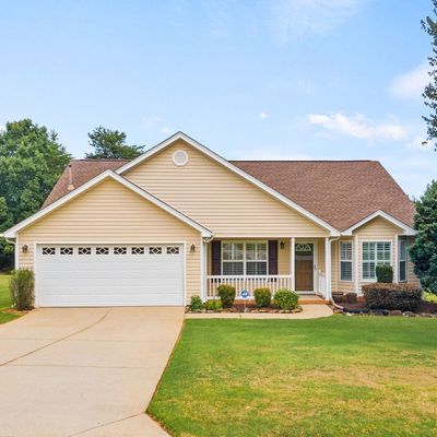 61 Sacha Ln, Travelers Rest, SC 29690