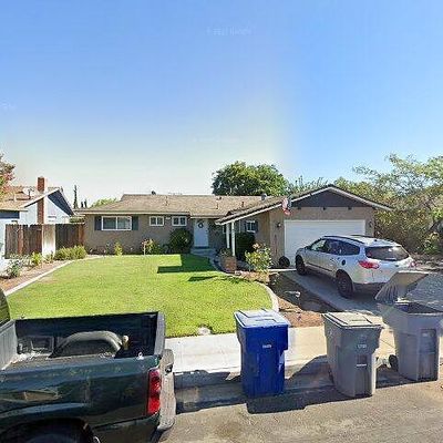 649 W Ashcroft Ave, Clovis, CA 93612