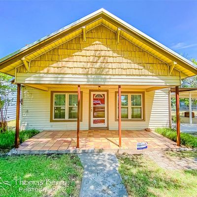 533 Poplar St, Baird, TX 79504