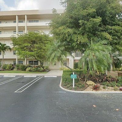 535 Oaks Dr #401, Pompano Beach, FL 33069