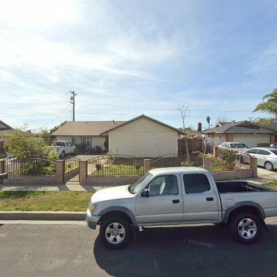 544 N Primrose Ave, Rialto, CA 92376