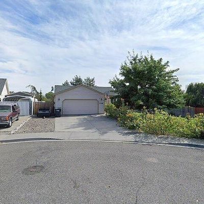 5500 Ala Wai Ct, West Richland, WA 99353