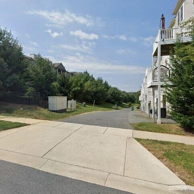 573 Odendhal Ave #573, Gaithersburg, MD 20877