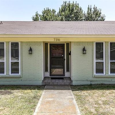 7316 Martha Ln, Fort Worth, TX 76112