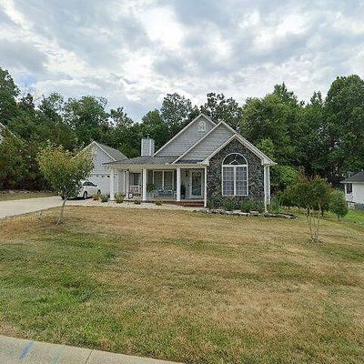 752 Trails End Dr, Graham, NC 27253