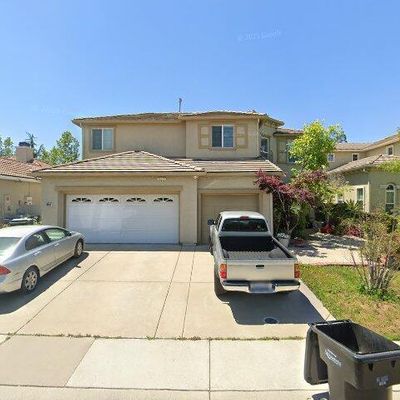 8036 Goldenleaf Way, Sacramento, CA 95829