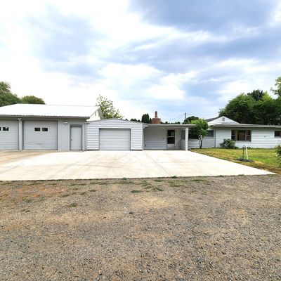 806 Benton Ave, La Grande, OR 97850