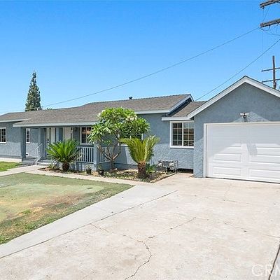 6935 El Selinda Ave, Bell Gardens, CA 90201