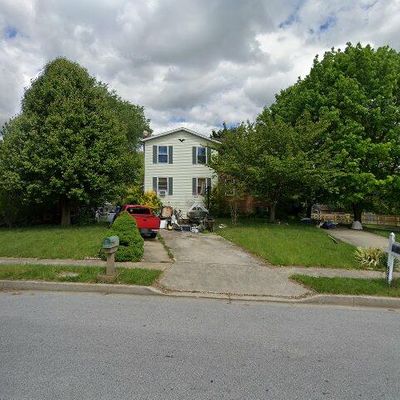 694 Windsor Dr, Westminster, MD 21158