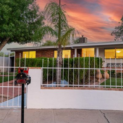 7046 E Flamenco Pl, Tucson, AZ 85710