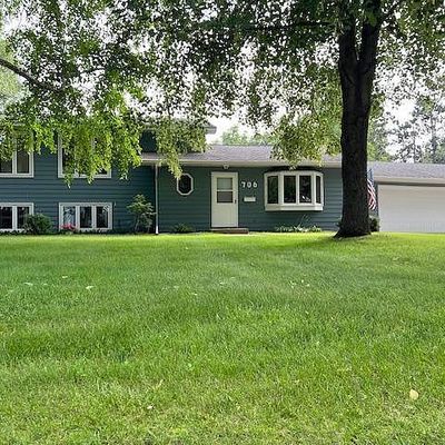 706 N Crescent Ln, Litchfield, MN 55355