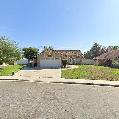 707 Emily Ln, Beaumont, CA 92223