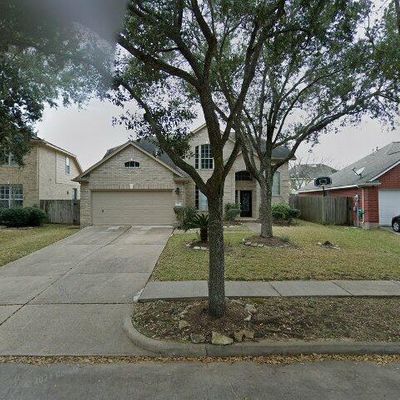 910 Featherbrook Ct, Sugar Land, TX 77479