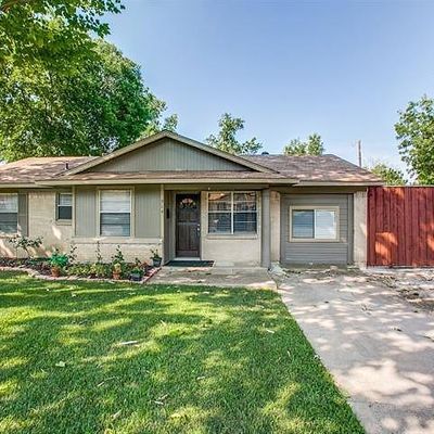 914 Edgefield Cir, Garland, TX 75040