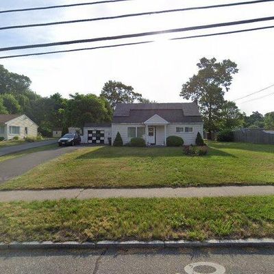 929 Bradley Rd, Springfield, MA 01109