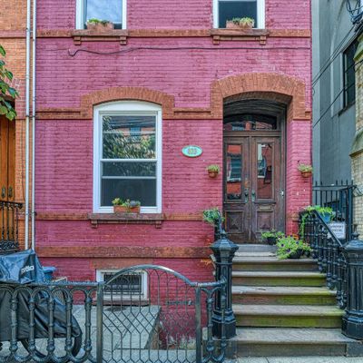 833 Bloomfield St, Hoboken, NJ 07030