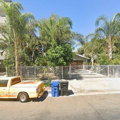 8437 Orion Ave, North Hills, CA 91343