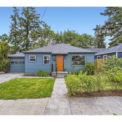 8526 Ne Hassalo St, Portland, OR 97220